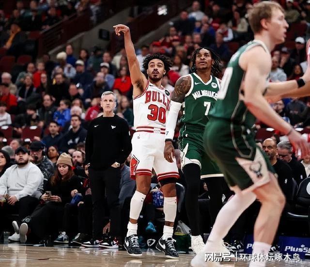 柠檬体育直播-塞克斯顿22分3板2助3断 公牛120-97逆转战胜雄鹿