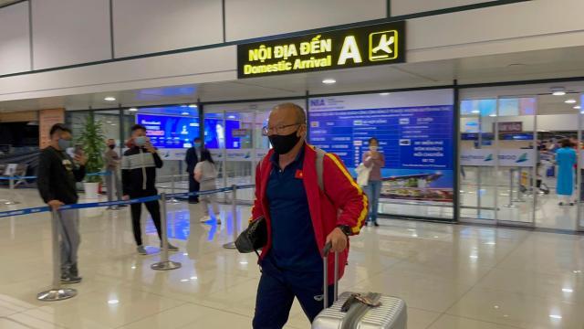 柠檬体育直播-​越南今晚返回河内 朴恒绪：不惜一切拿下中国队！