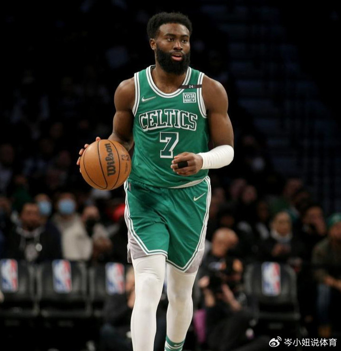 杰伦布朗总得分已经达到13000分,未来还是有望突破20000分的|Basketball-Reference|波士顿凯尔特人队|杰伦·布朗|nba|赛季_新浪新闻