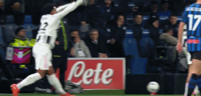 柠檬体育直播-尤文0-3亚特兰大无缘意杯四强，苏莱曼纳破门，斯卡马卡建功